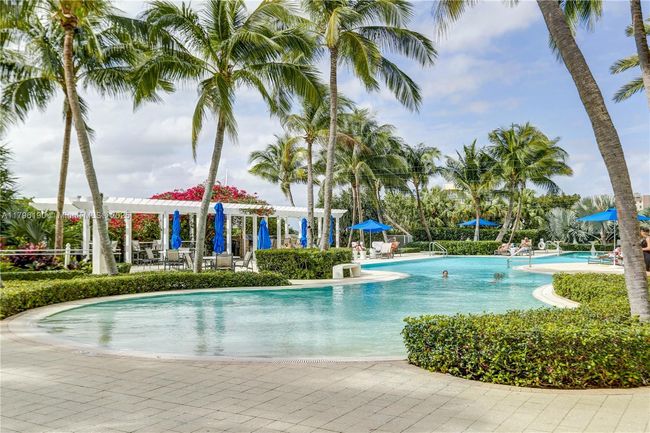 APT-514 - 1 N Ocean Blvd, Condo with 2 bedrooms, 2 bathrooms and null parking in Pompano Beach FL | Image 40
