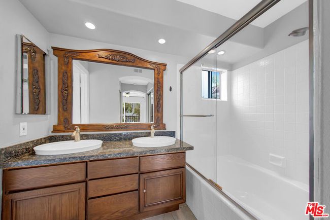 8 - 8 Sagunto, Townhouse with 3 bedrooms, 3 bathrooms and 2 parking in Aliso Viejo CA | Image 17