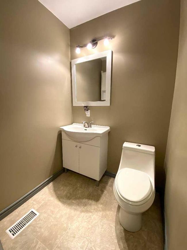 5620 50 Avenue S, House other with 6 bedrooms, 3 bathrooms and 2 parking in Killam AB | Image 18