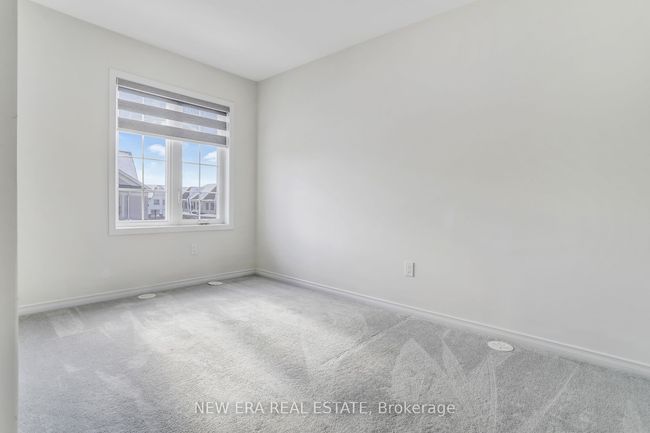 207 Danzatore Path, Condo with 5 bedrooms, 3 bathrooms and 1 parking in Oshawa ON | Image 21