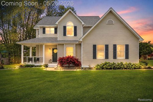 2389 Golfview Cir, Fenton, MI, 48430-9629 | Card Image