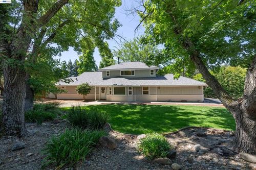 3632 Ravenwood Ln, Cameron Park, CA, 95682-8915 | Card Image