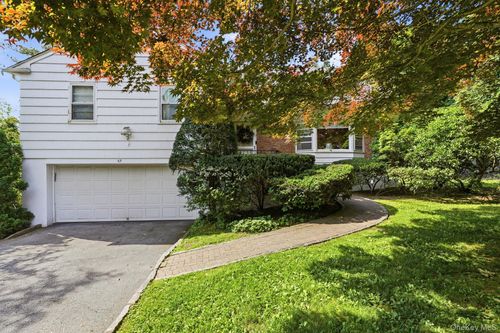 65 Lincoln Rd, Scarsdale, NY, 10583-7533 | Card Image