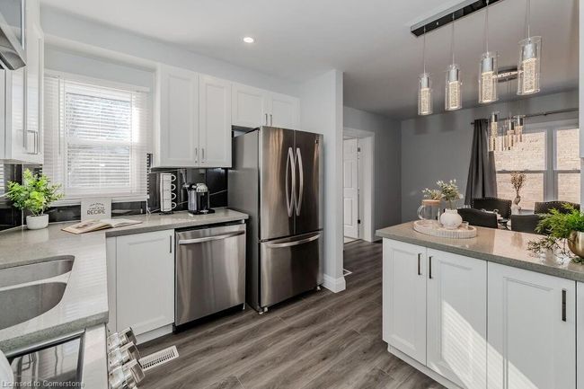 34 St George St, House other with 3 bedrooms, 2 bathrooms and 4 parking in Paris ON | Image 15