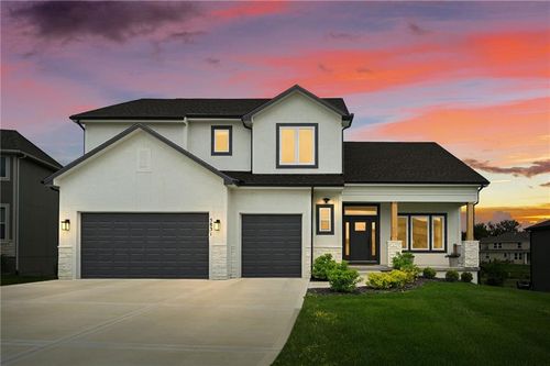 5831 Mccormick Dr, Shawnee, KS, 66226-3617 | Card Image