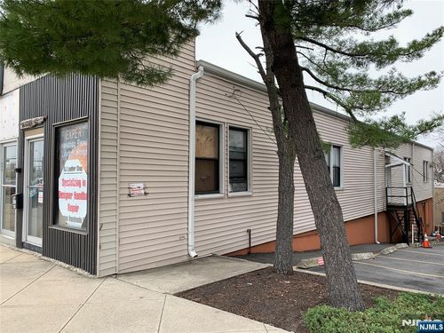 603 Broad Ave, Ridgefield, NJ, 07657-1614 | Card Image