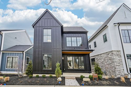 2822 Kobuk Dr, Columbus, OH, 43228-8976 | Card Image