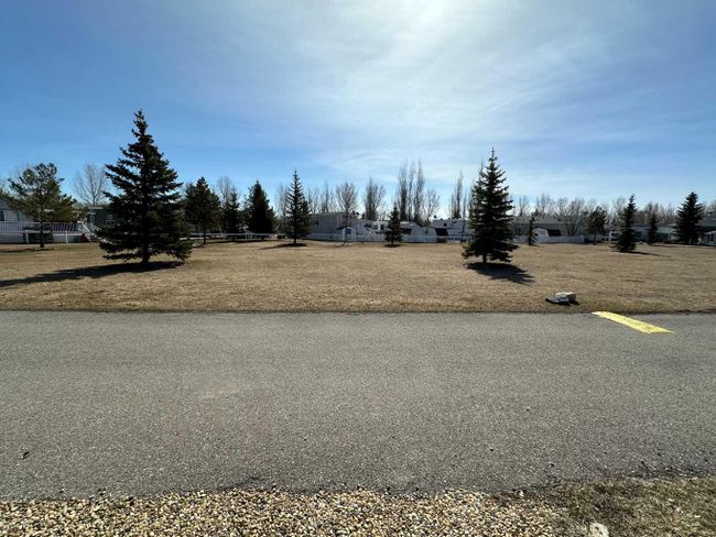 3017 35468 Range Road 30, Home with 1 bedrooms, 1 bathrooms and 2 parking in Rural Red Deer County AB | Image 3