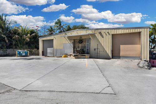 210 Industrial Dr, Islamorada, FL, 33036-3747 | Card Image