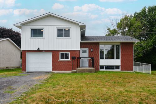 3212 Johnston Ave, Cornwall, ON, K6K1H3 | Card Image