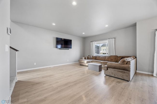 Living Room | Image 6