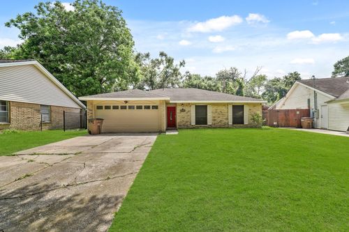 5232 Cottonwood Cir, Dickinson, TX, 77539-7511 | Card Image