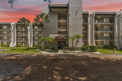 206-9410 Poinciana Pl, Davie, FL, 33324-4808 | Card Image