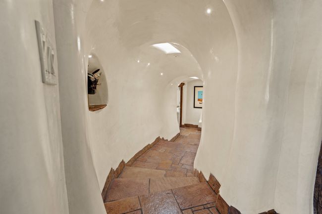 Hallway to guest wing | Image 40