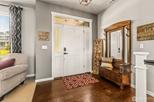 912 77th Dr Se, Lake Stevens, WA, 98258-7394 | Card Image