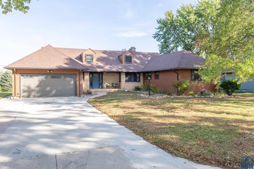 708 S Kiel St, Holstein, IA, 51025-5024 | Card Image