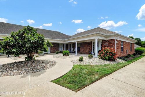 8552 Applegate Village Dr, Louisville, KY, 40219-5613 | Card Image