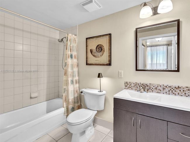 APT-506 - 2600 Sw 27 Th Ave, Condo with 2 bedrooms, 2 bathrooms and null parking in Miami FL | Image 26