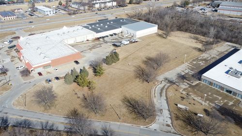 00 109th St, Urbandale, IA, 50322 | Card Image