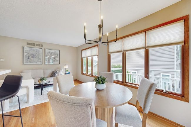 4855 Coachlight Dr, Home with 3 bedrooms, 3 bathrooms and null parking in West Des Moines IA | Image 9