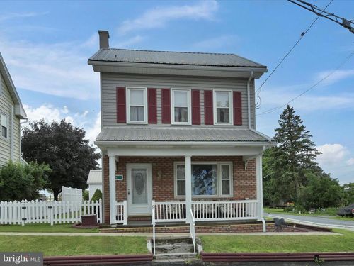 9 W Market St, MYERSTOWN, PA, 17067-1938 | Card Image