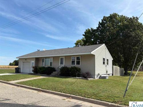 105 6th Street, Cleveland, MN, 56017 | Card Image