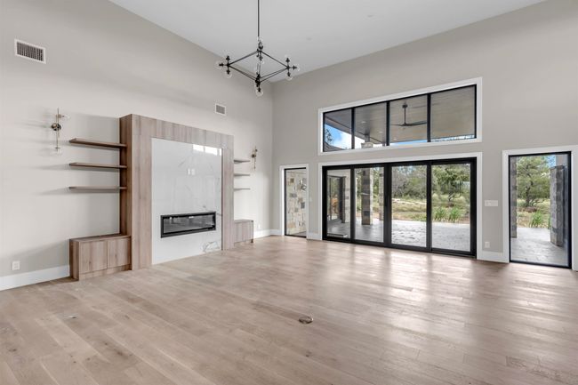6507 Ranch Road 962 W, House other with 4 bedrooms, 5 bathrooms and null parking in Round Mountain TX | Image 12