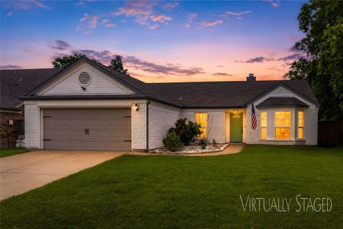 7802 Park Ln, Rowlett, TX, 75089-7802 | Card Image