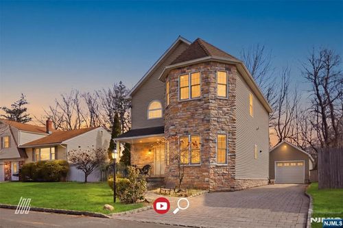 91 Forest St, Closter, NJ, 07624-1659 | Card Image