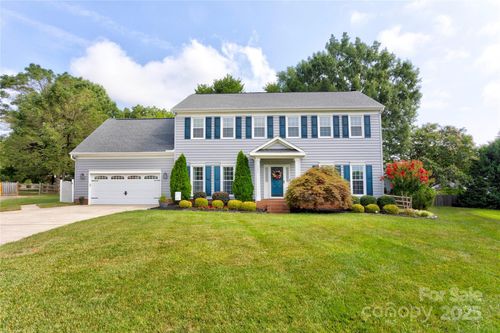 3860 Meadow Ridge Dr Nw, Concord, NC, 28027-8330 | Card Image