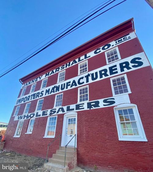 301-401 Princess Anne St, FREDERICKSBURG, VA, 22401-6042 | Card Image