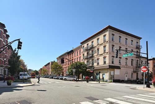 apt-4-103 9th St, Hoboken, NJ, 07030-5090 | Card Image