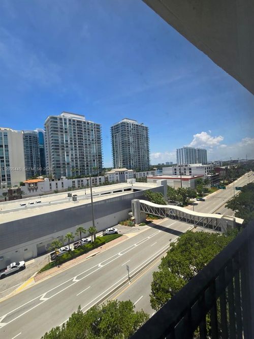 1020-16909 N Bay Rd, Sunny Isles Beach, FL, 33160-4254 | Card Image