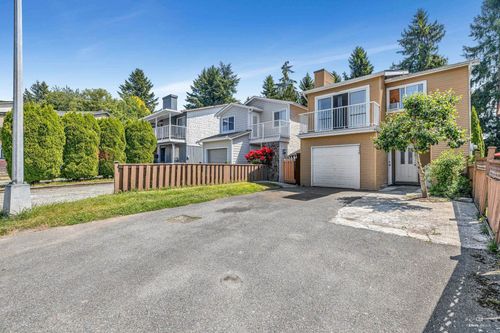 216 Davis Cres, Aldergrove, BC, V4W3K7 | Card Image