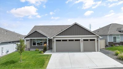 55-GATED-COMMUNITY - 3753 Van Buren St, Home with 3 bedrooms, 2 bathrooms and null parking in Kennewick WA | Image 1