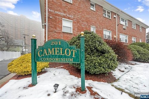 201 Oakdene Pl, Cliffside Park, NJ, 07010-2247 | Card Image