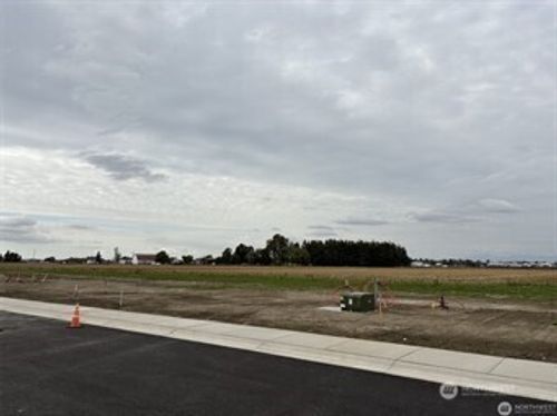 417 W 4th Street, Everson, WA, 98247 | Card Image