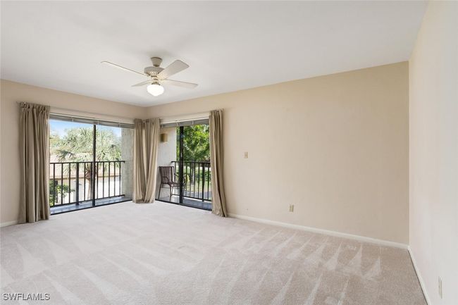 UNIT-203 - 537 Lake Louise Cir, Condo with 2 bedrooms, 2 bathrooms and null parking in NAPLES FL | Image 12