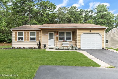 71-5 Natick Ln, Whiting, NJ, 08759-2315 | Card Image