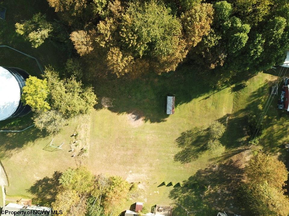 Land in Belington 2