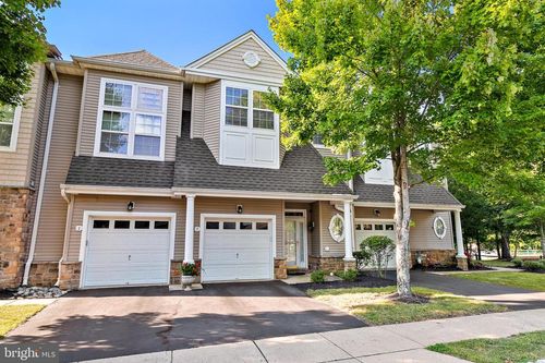 5 Ocean Breeze Ct, Stafford Township, NJ, 08050-3346 | Card Image