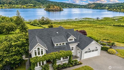 5663 S Campbell Lake Rd, Anacortes, WA, 98221-8487 | Card Image
