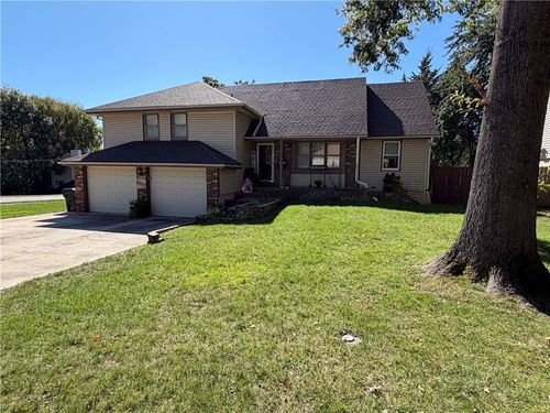 1917 Thornton Street, Leavenworth, KS, 66048 | Card Image