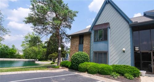 1918 Washington South Dr, Washingtn Twp, OH, 45458-1717 | Card Image