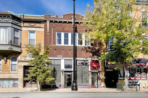 3224 W Armitage Ave, Chicago, IL, 60647-3716 | Card Image