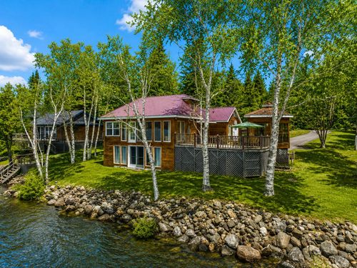 460 E Van Buren Cove Road, Van Buren, ME, 04785 | Card Image
