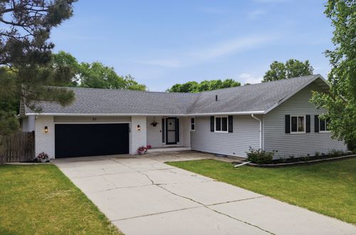 57 Prairiewood Dr S, Fargo, ND, 58103-4608 | Card Image