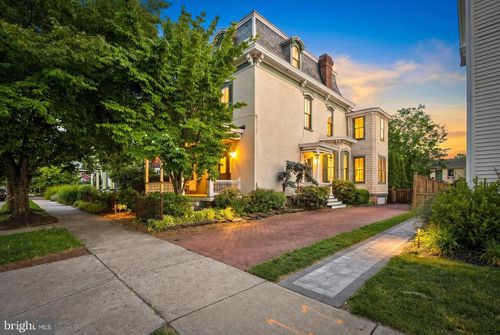 204 Washington Ave, NEWTOWN, PA, 18940-1942 | Card Image