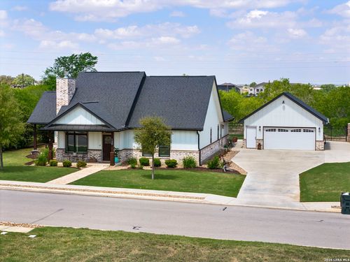 120 W Magnolia Cir, La Vernia, TX, 78121-0108 | Card Image