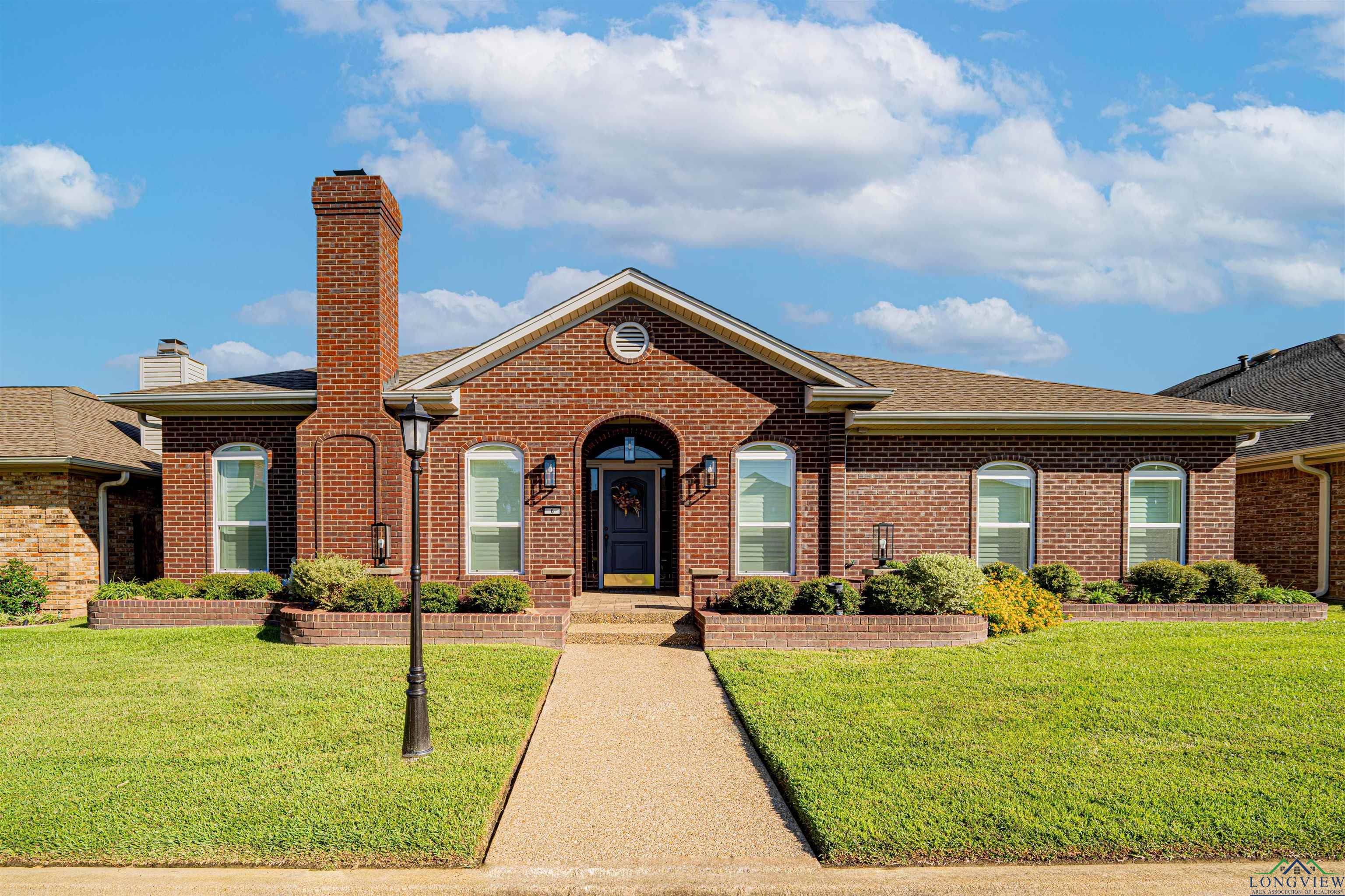 Friendswood Dr, Longview, TX 75605